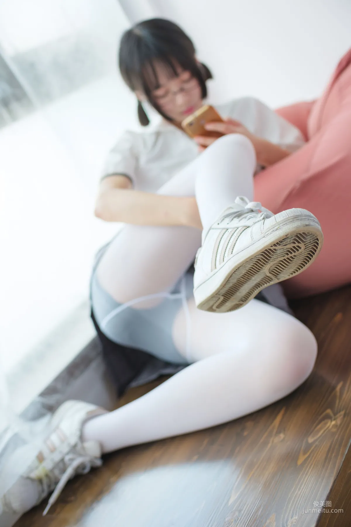 校服白丝美足少女 [森萝财团] [BETA-026] 写真集12
