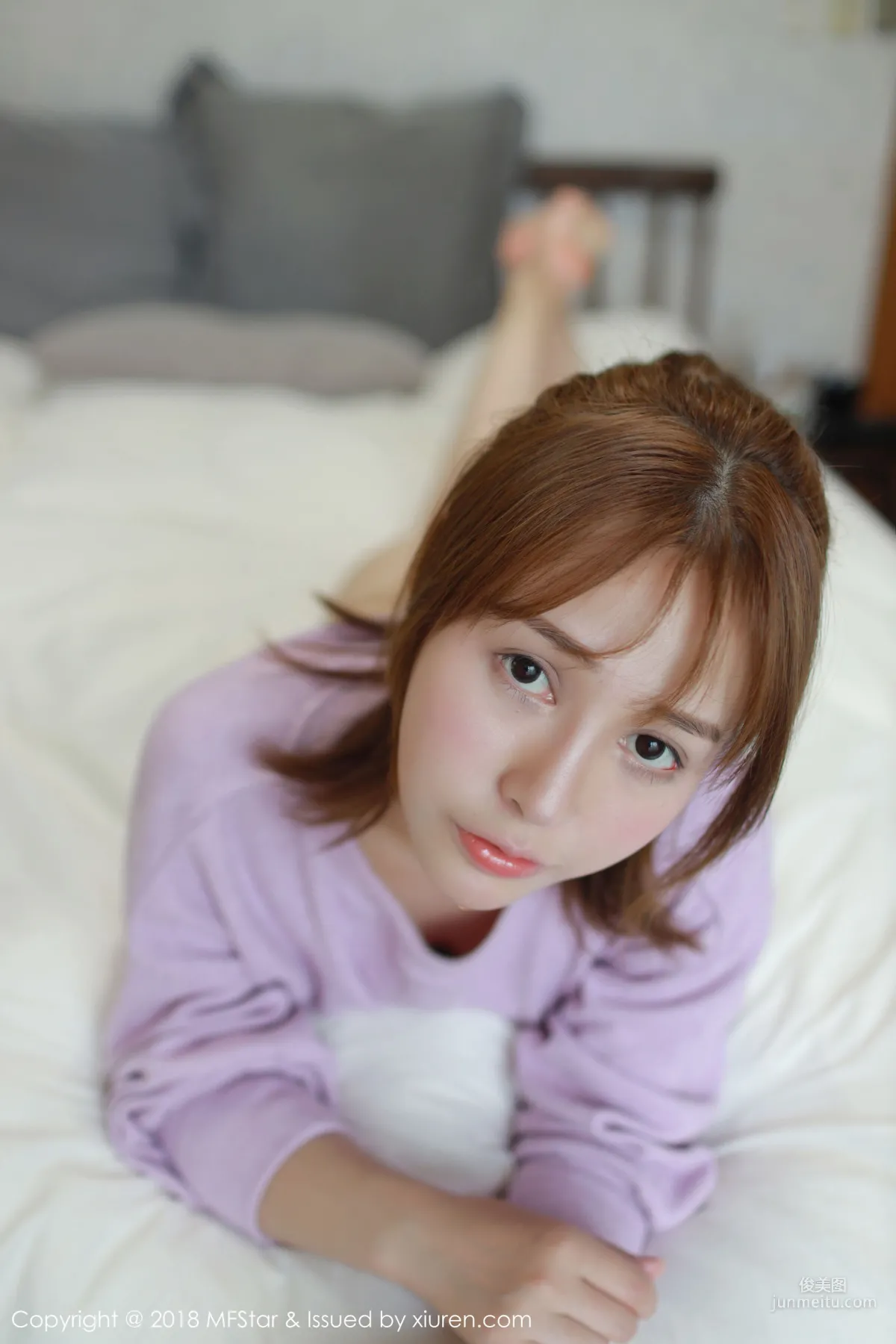 Evelyn Ai Li, Sexy Under Purple Sweater and Lace Lingerie [MFStar] Vol.170 Photo Set photo 6