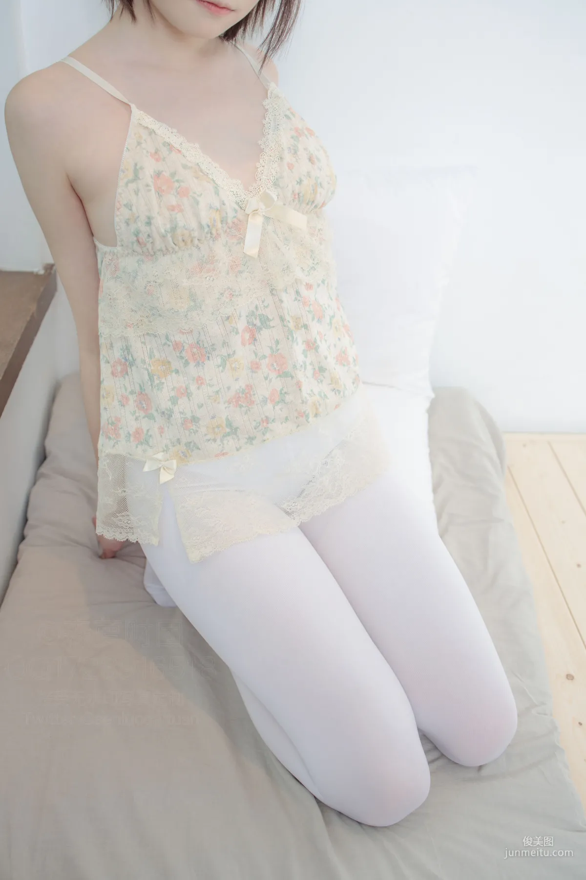 吊带短裙50D白丝 [森萝财团] [X-057] 写真集13