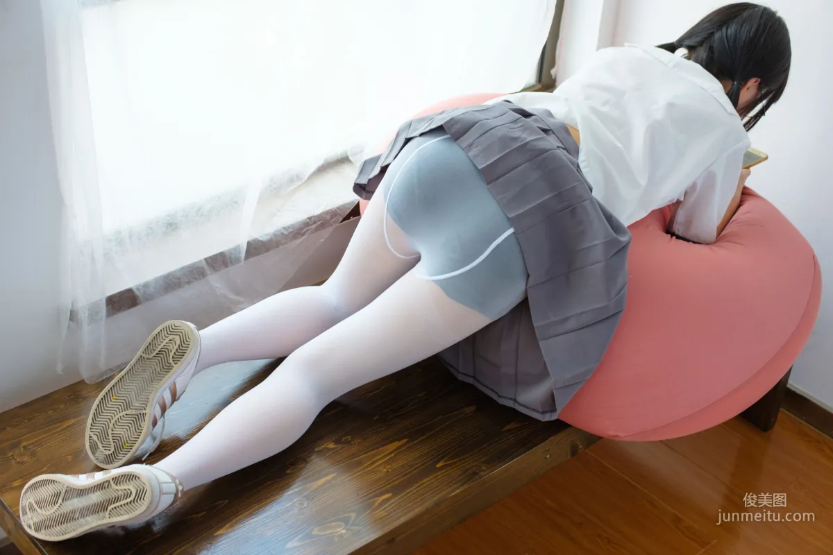 校服白丝美足少女 [森萝财团] [BETA-026] 写真集4