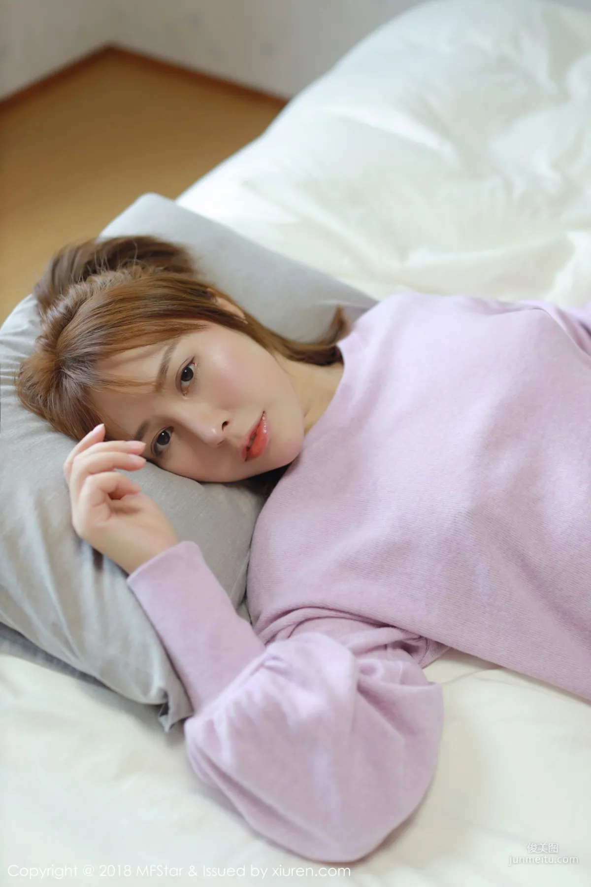 Evelyn Ai Li, Sexy Under Purple Sweater and Lace Lingerie [MFStar] Vol.170 Photo Set photo 14