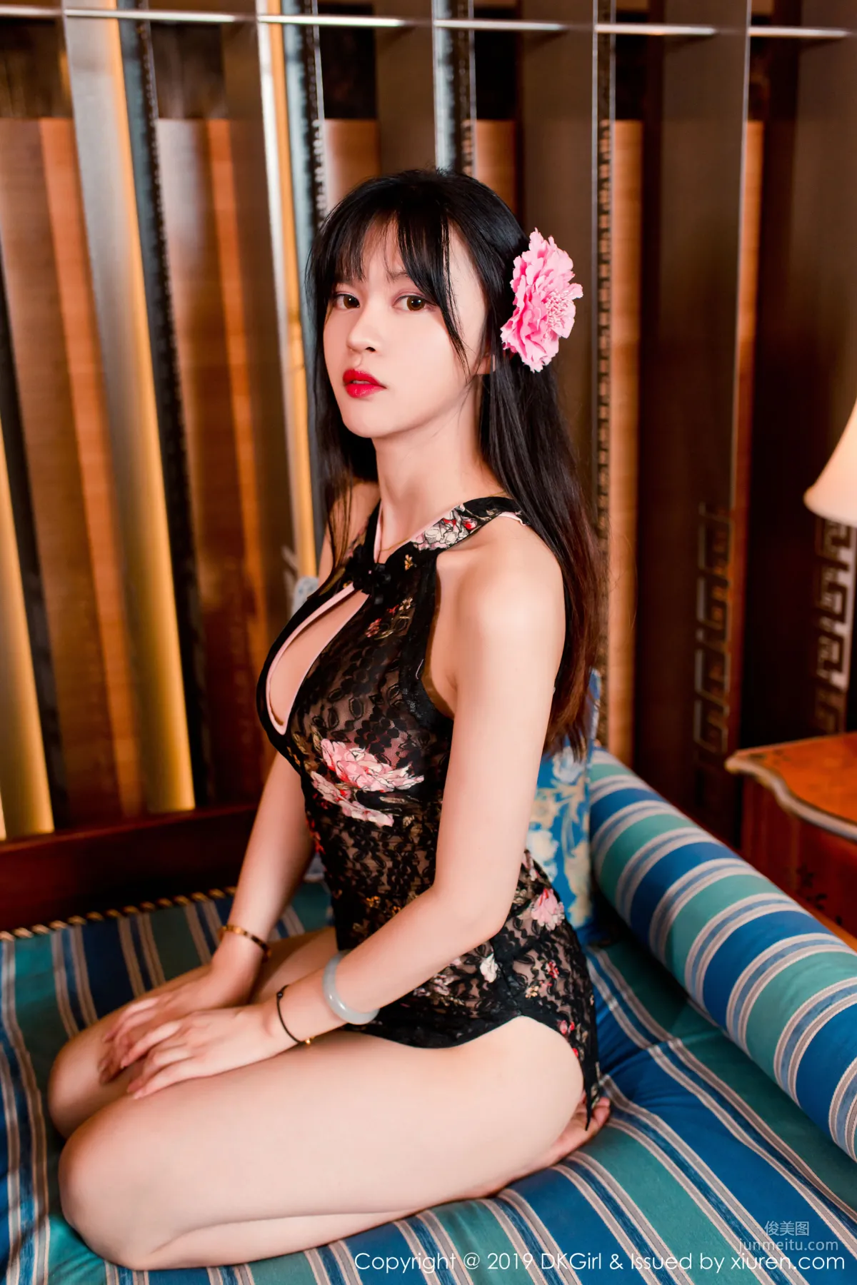 Taozi marry Charm of Hollow Cheongsam and Tempting Lace Lingerie [DKGirl] Vol.093 Photo Set photo 4