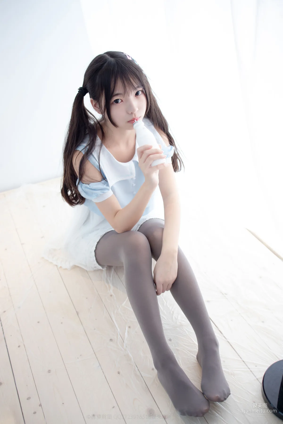80D灰丝踩物 [森萝财团] [X-054] 写真集76