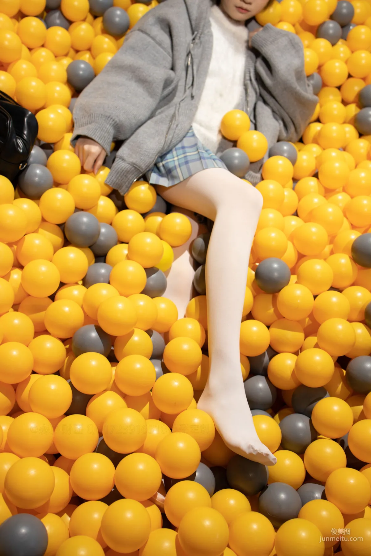游乐园里的一天 [森萝财团] [X-047] 写真集14