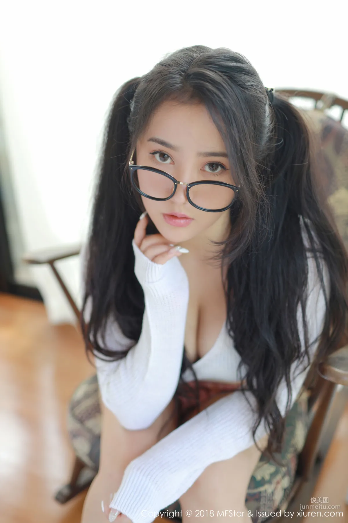 Ma Luna 'Glasses OL + Incomparable Curves Temptation' [MFStar] Vol.168 Photo Set photo 7