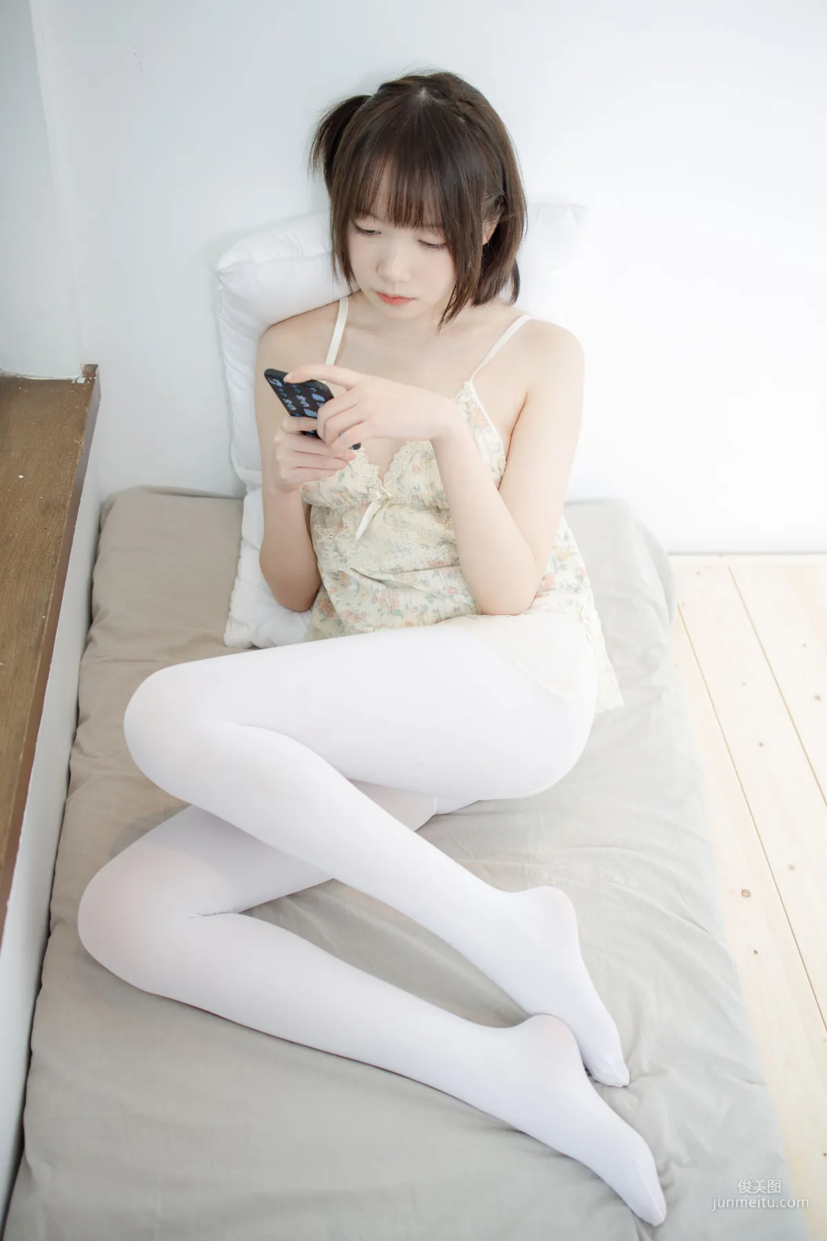 吊带短裙50D白丝 [森萝财团] [X-057] 写真集6