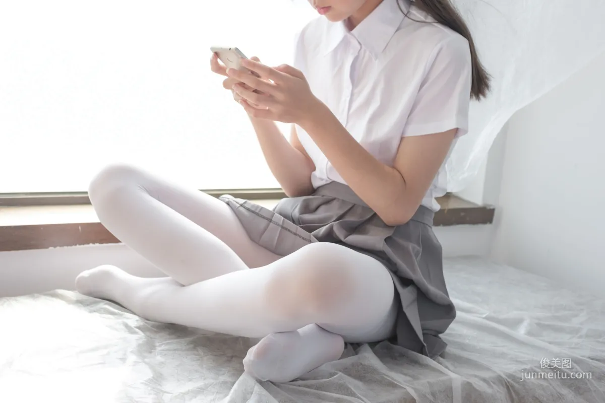 玩手機的白絲少女 [森蘿财團] [BETA-029] 寫真集 21