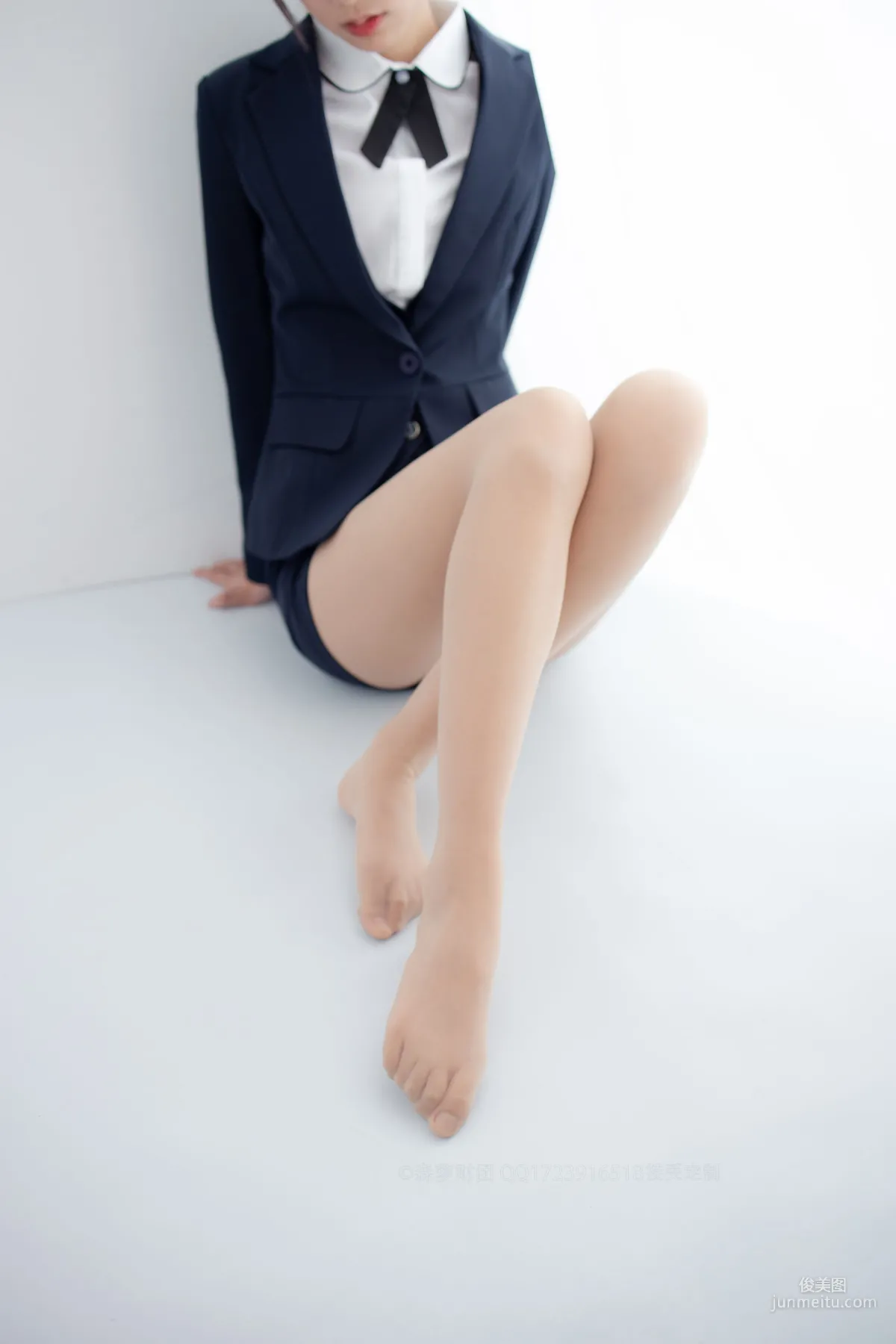 20D肉絲空姐制服 [森蘿财團] [X-050] 寫真集 121
