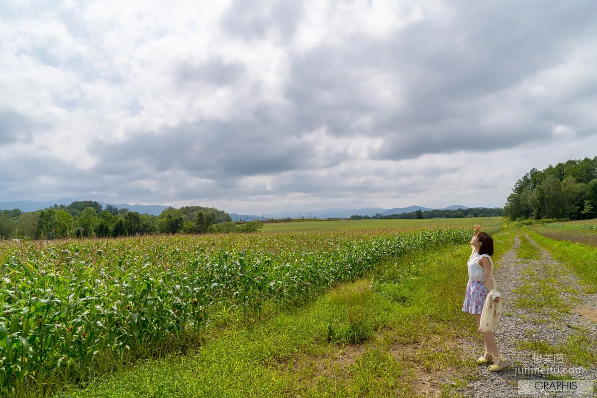 小島みなみ《Can you come here!》 [Graphis] WINTER SPECIAL 2018 写真集1