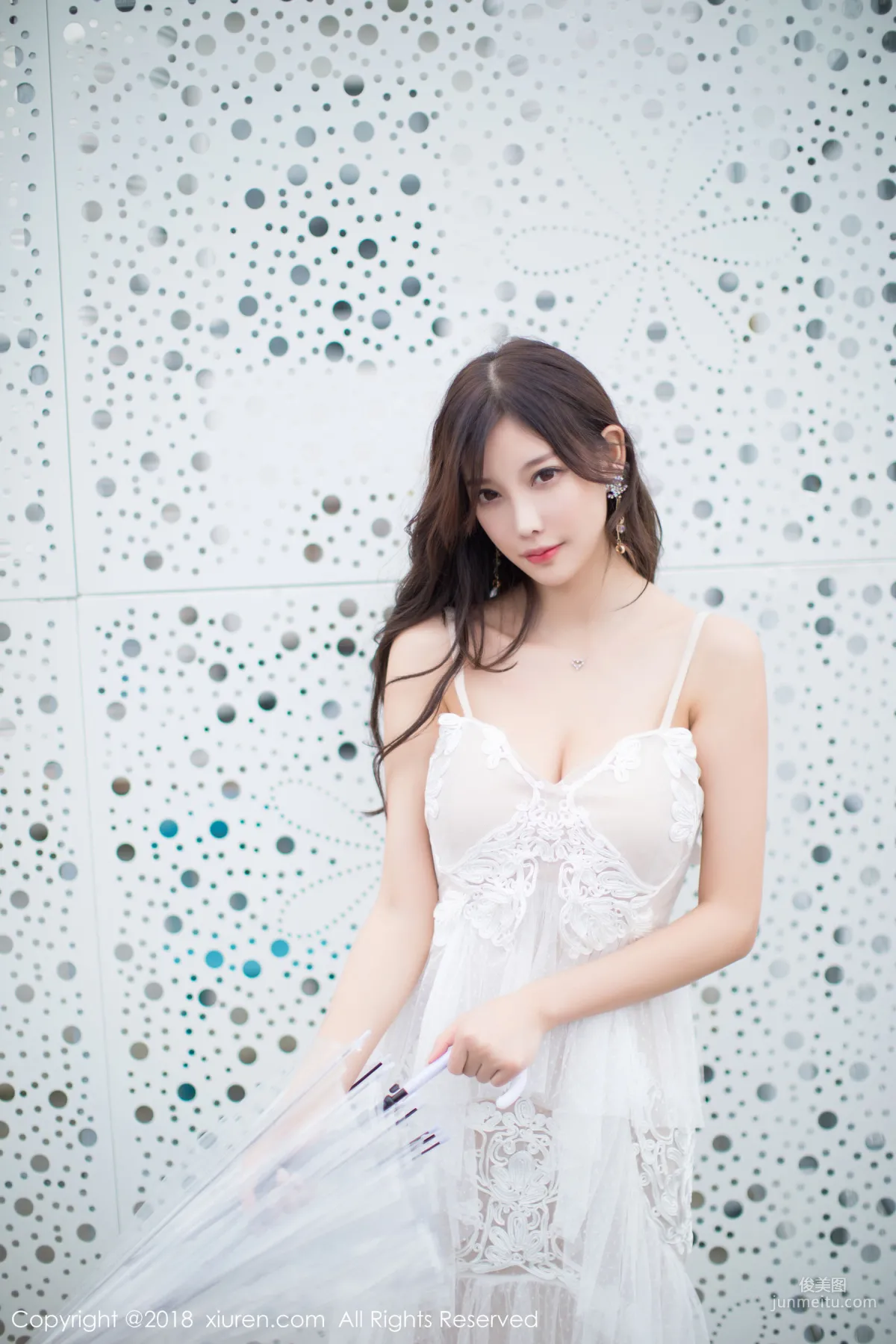 Yang Chenchen sugar, Sweet Bride + Black Stockings Lady [XiuRen] No.1296 Photo Set photo 2