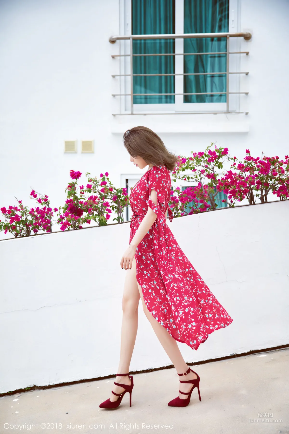 Huang Leran, Shy Long Dress and Beautiful Legs Goddess [XiuRen] No.1284 Photo Set photo 31
