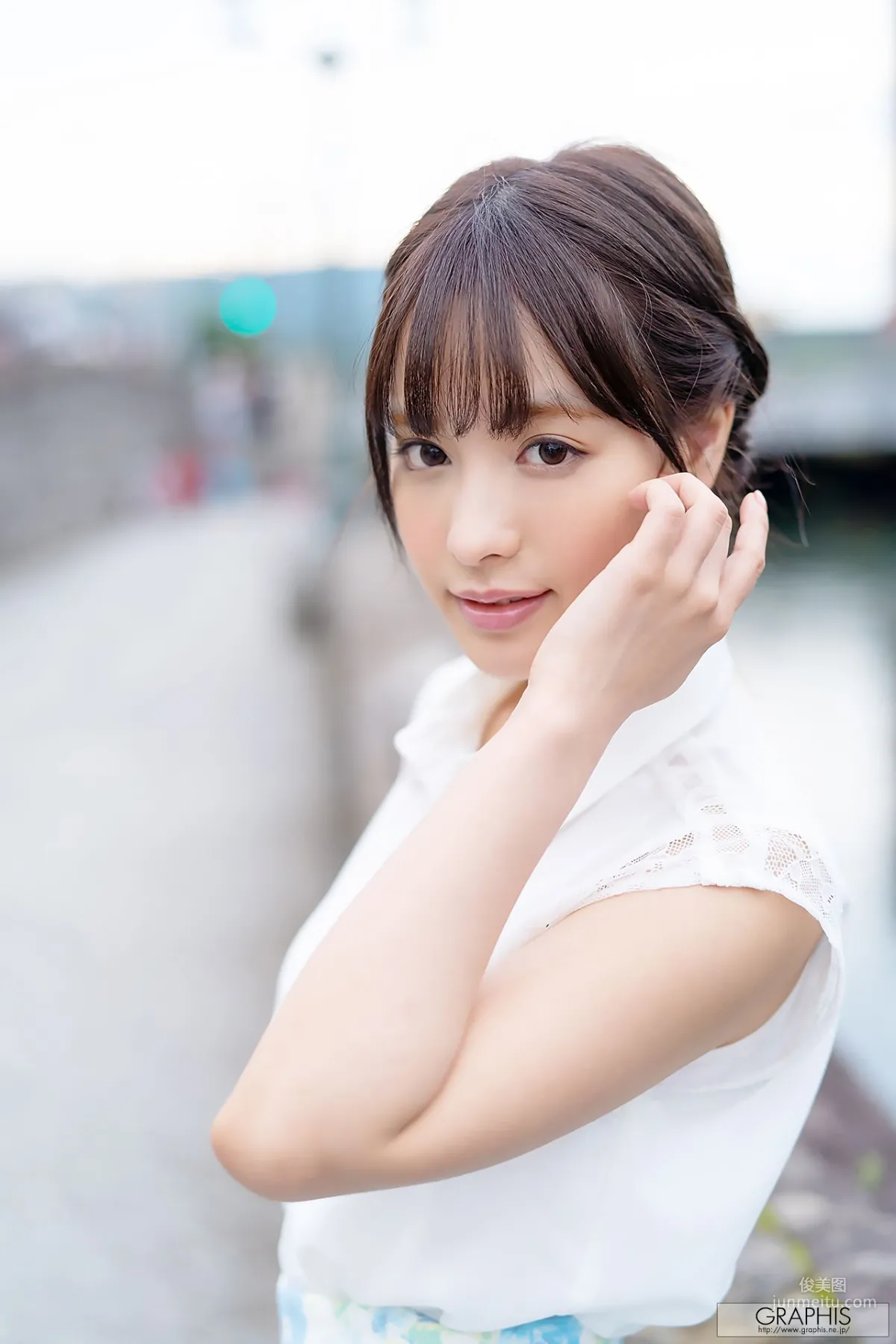 Kana Momonogi, Sign, [Graphis] WINTER SPECIAL 2018 Photo Set photo 46