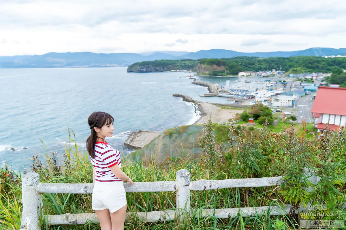 Kana Momonogi, Sign, [Graphis] WINTER SPECIAL 2018 Photo Set photo 9