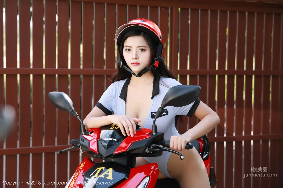 Mieko Linmei Huizi《Motorcycle Outdoor Shoot》 [XiuRen] No.1293 Photo Set photo 22