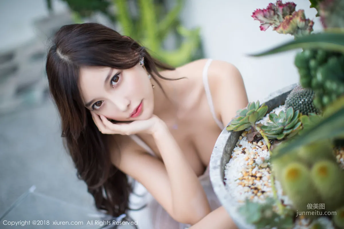 Yang Chenchen sugar, Sweet Bride + Black Stockings Lady [XiuRen] No.1296 Photo Set photo 19