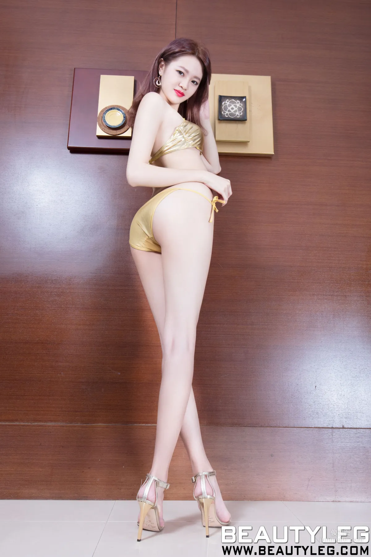 Leg Model Una, Long Legs and Nude Stockings [Beautyleg] No.1745 Photo Set photo 25