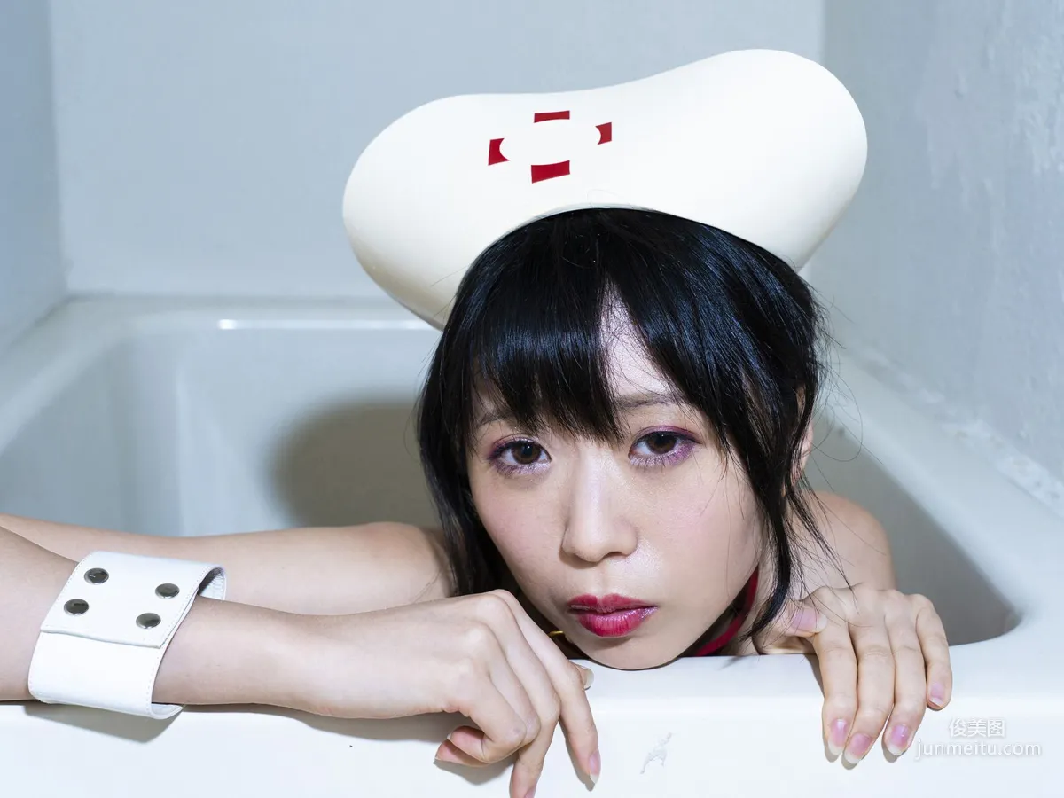 夜乃さゆな『さゆなバトルロワイヤル』 [Sabra.net] Strictly Girl 写真集9