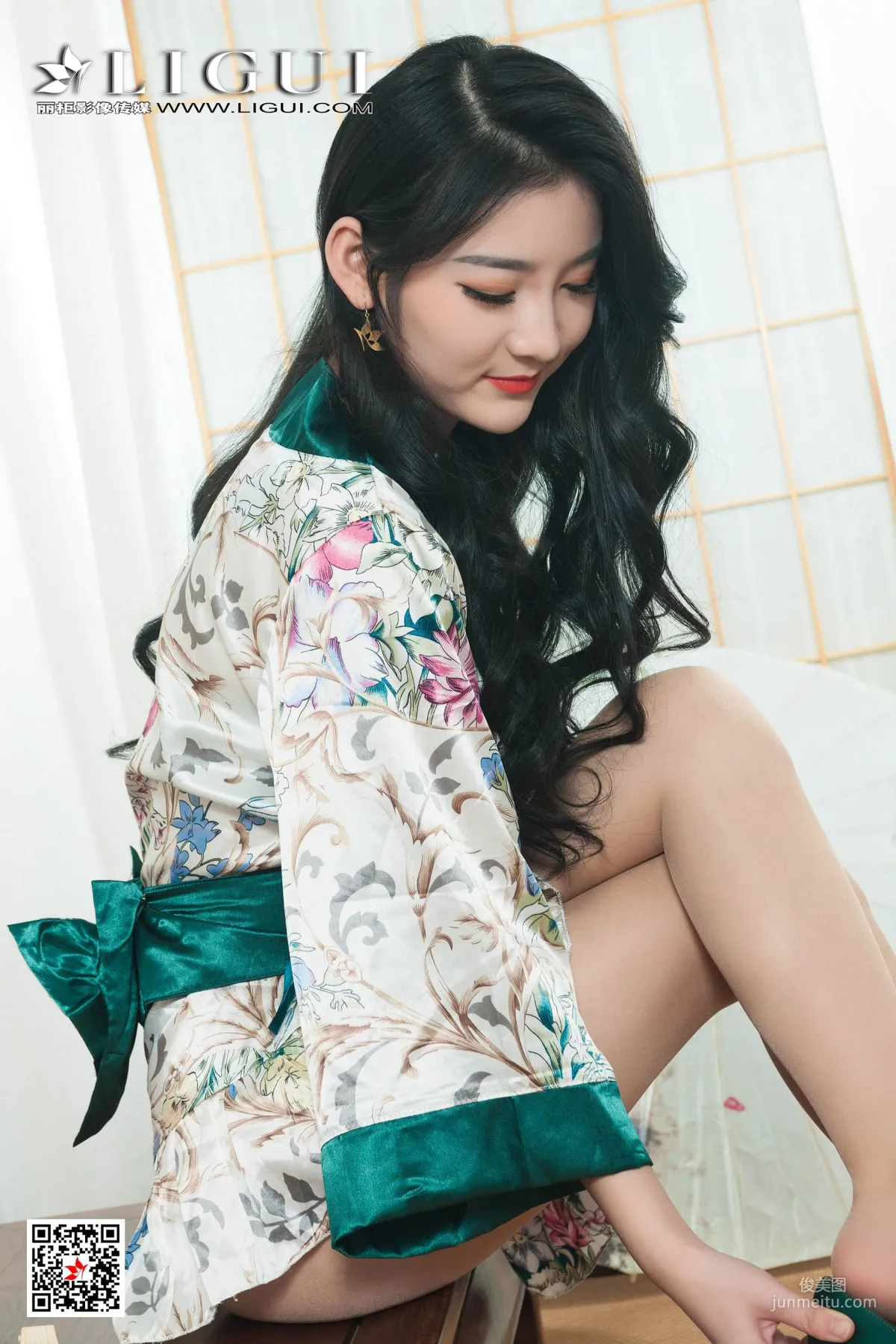 腿模Yaya《和服玉足》 [丽柜Ligui] 写真集2