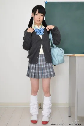 [LOVEPOP] なごみ《Uniform cardigan - PPV》寫真集