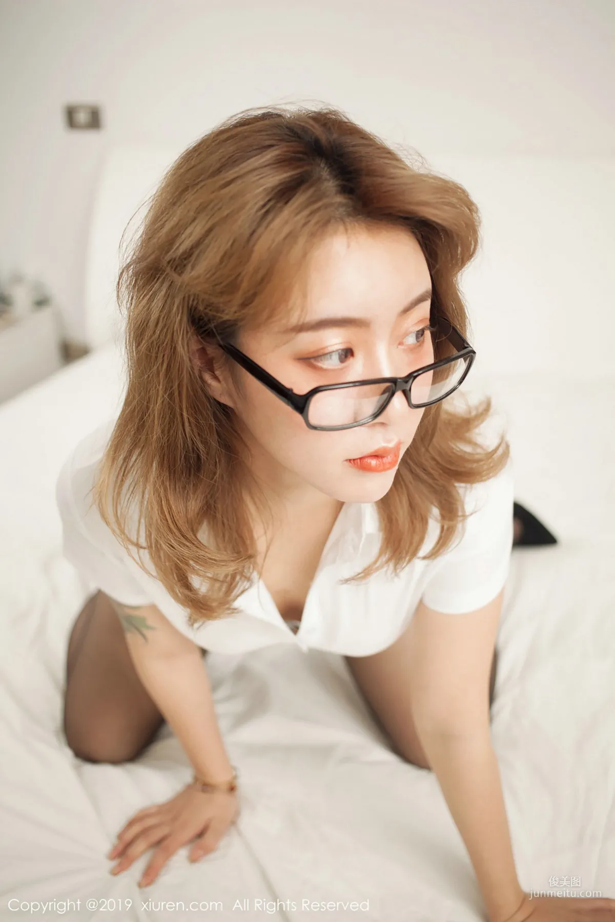 Nuomi NM, Irresistible Eyes OL Uniform [XiuRen] No.1300 Photo Set photo 34