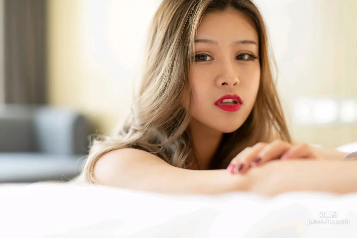 Su Xiaobai Sexy Black Stockings Beautiful Legs and Curves [IMISS] Vol.332 Photo Set photo 33