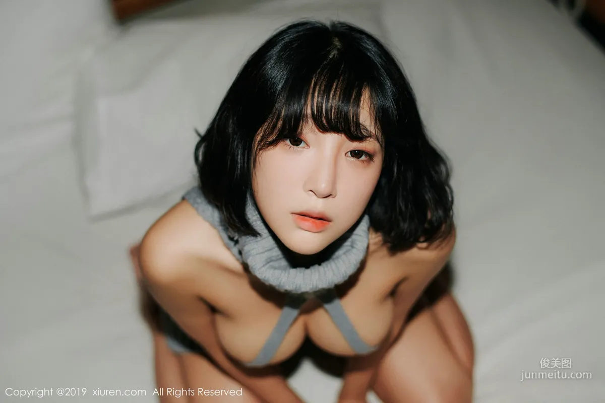 Model Jiang Renqing《Bikini + Open-Back Sweater》 [XiuRen] No.1304 Photo Set photo 2