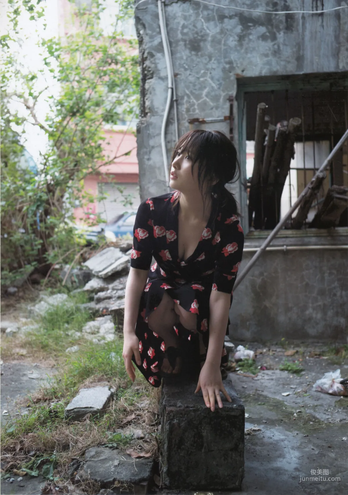 高橋朱里 《曖昧な自分》 写真集26