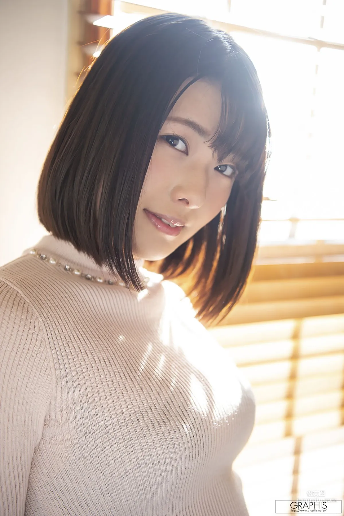 Hinata Koizumi [Graphis] First Gravure Photo Set photo 34