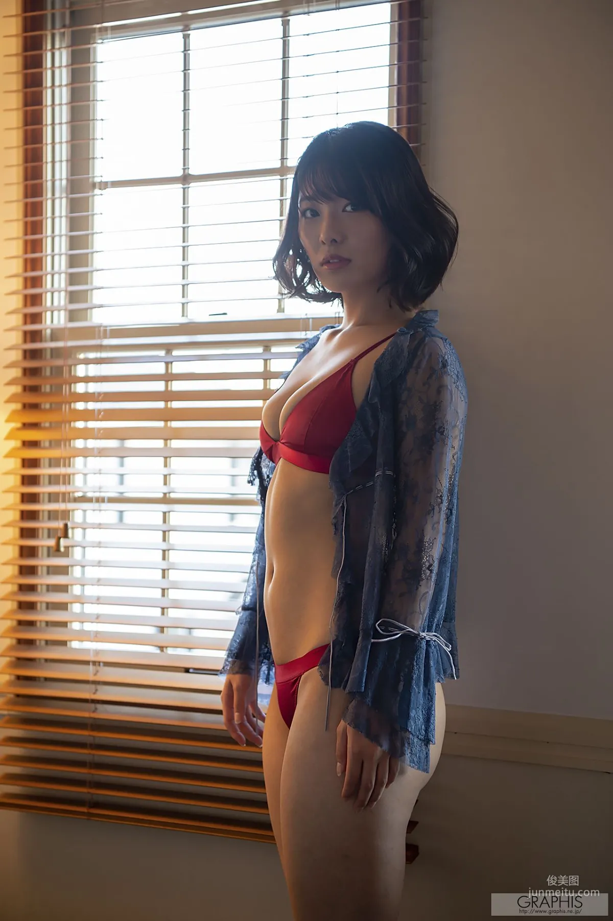 Hinata Koizumi [Graphis] First Gravure Photo Set photo 60