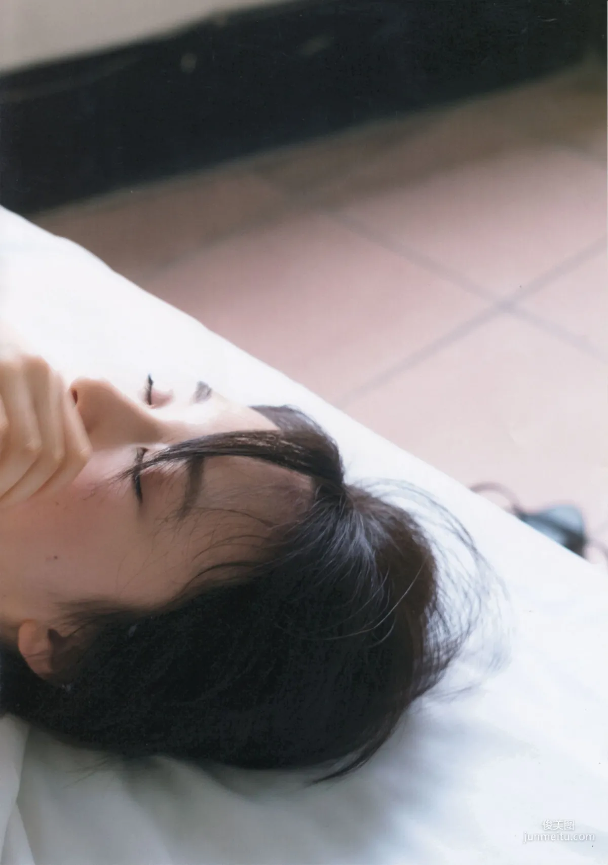Juri Takahashi "Ambiguous Self" Photo Set photo 98