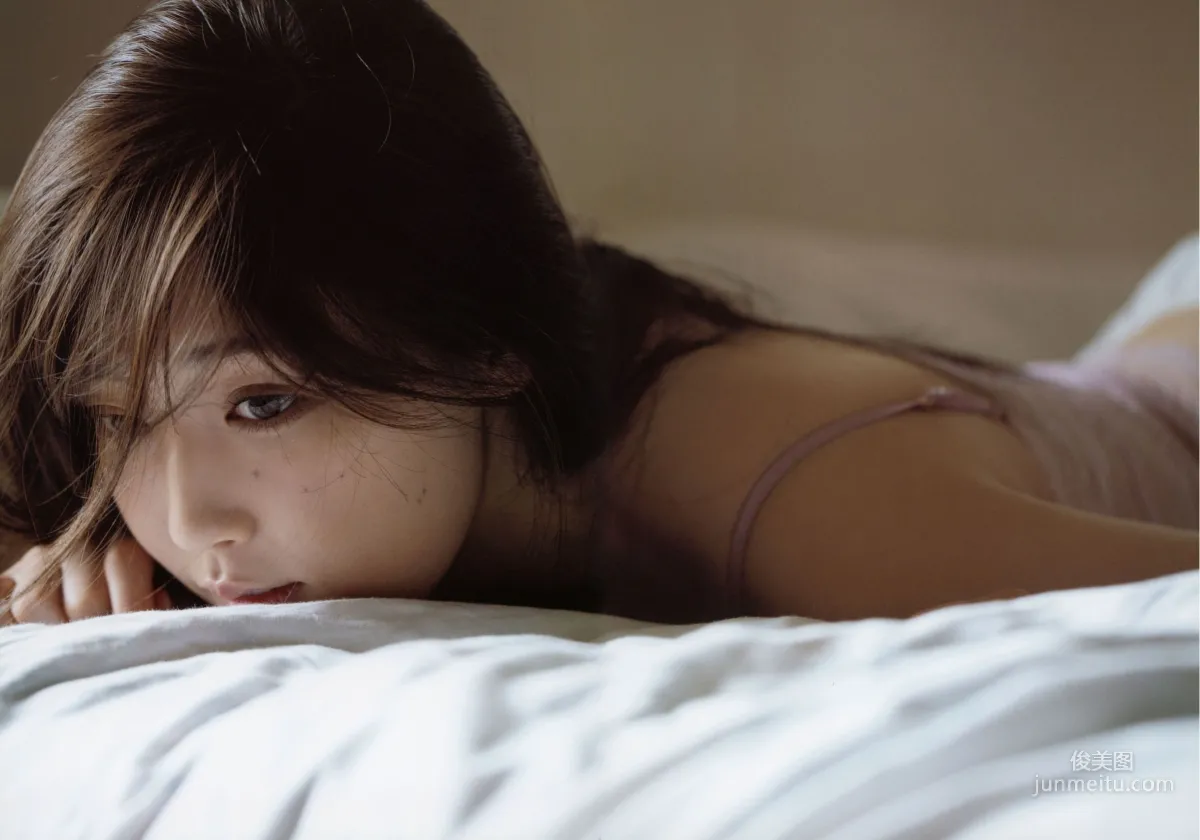 譜久村聖 モーニング娘。'18 『 Makana 』 寫真集 22