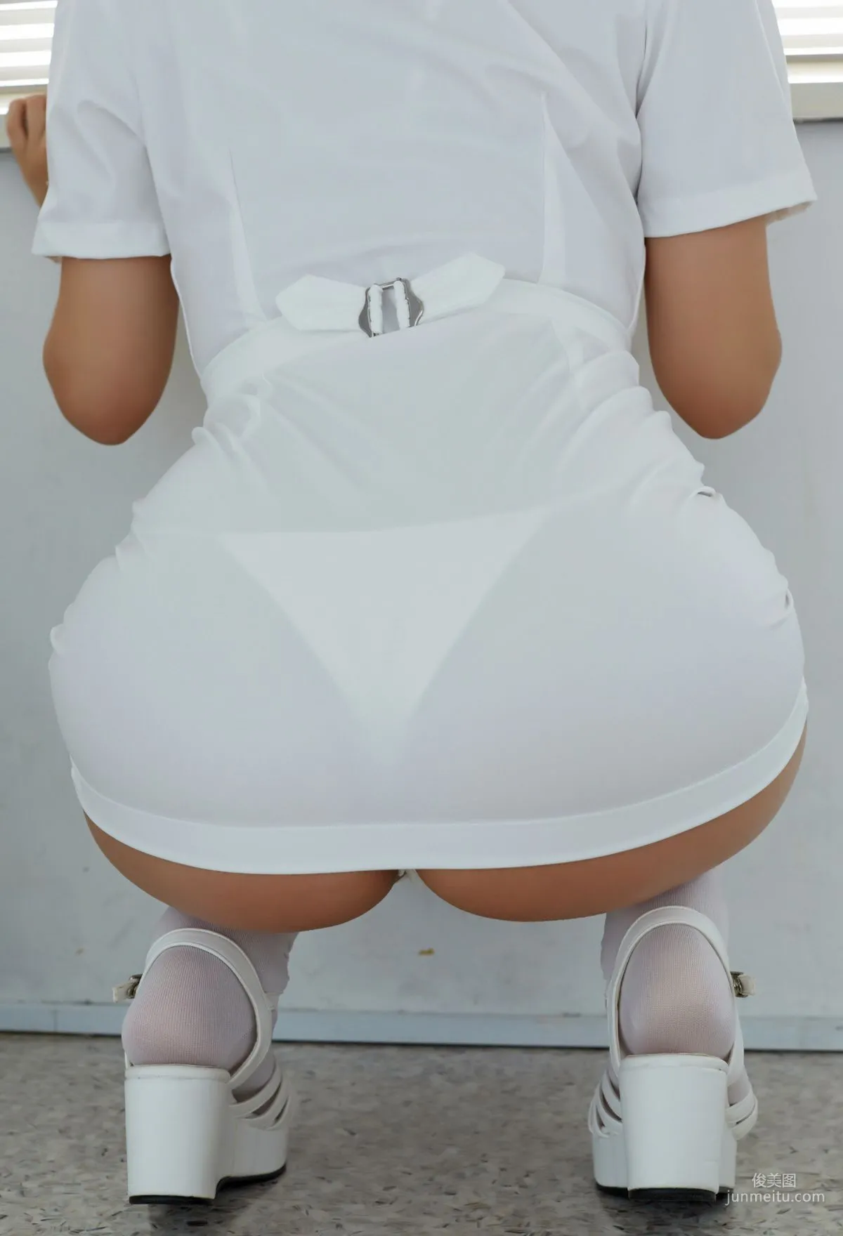 Yuka Kuramochi With Handwritten Signed Comment, Nurse With Too High Butt Pressure Photo Set photo 10