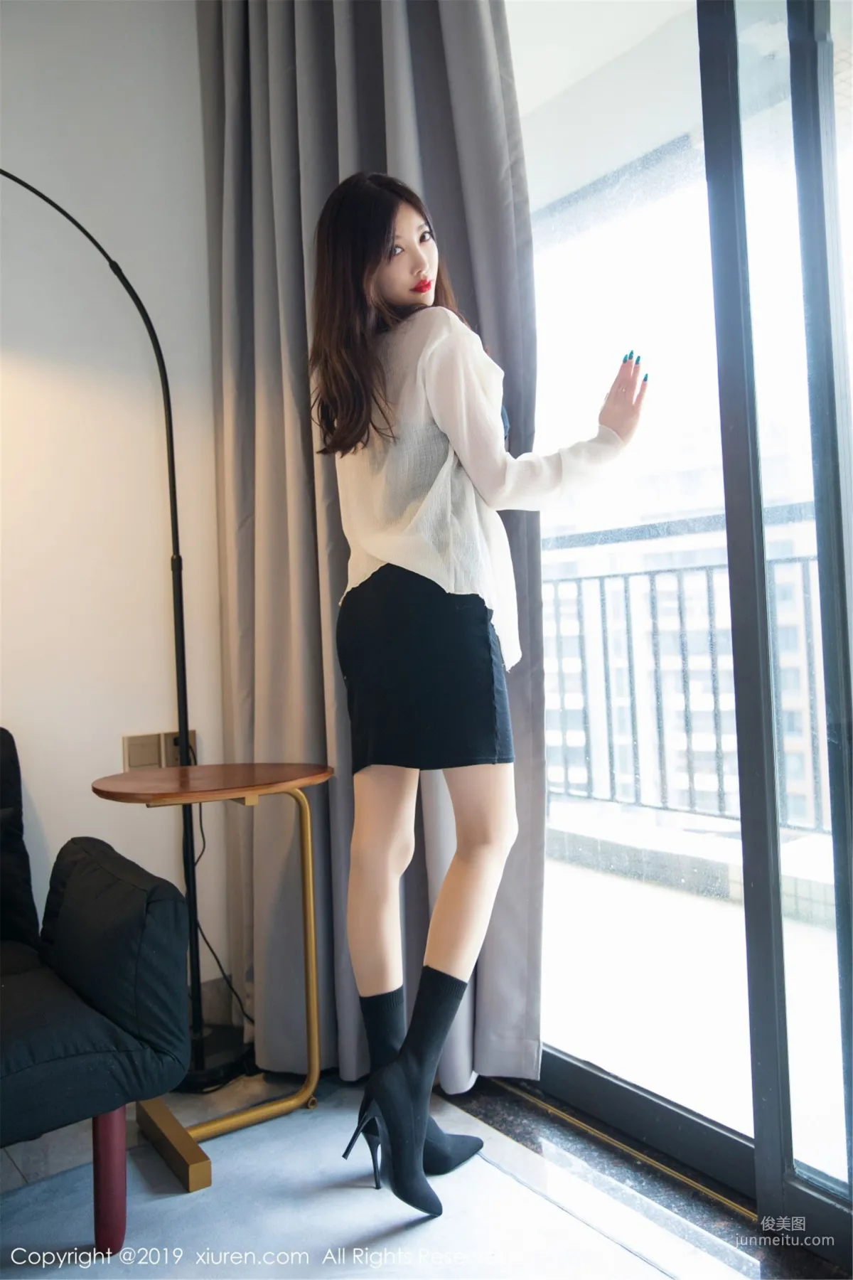 Yang Chenchen sugar "Lace Lovers' Treat" [XIAOYU] Vol.051 Photo Set photo 25