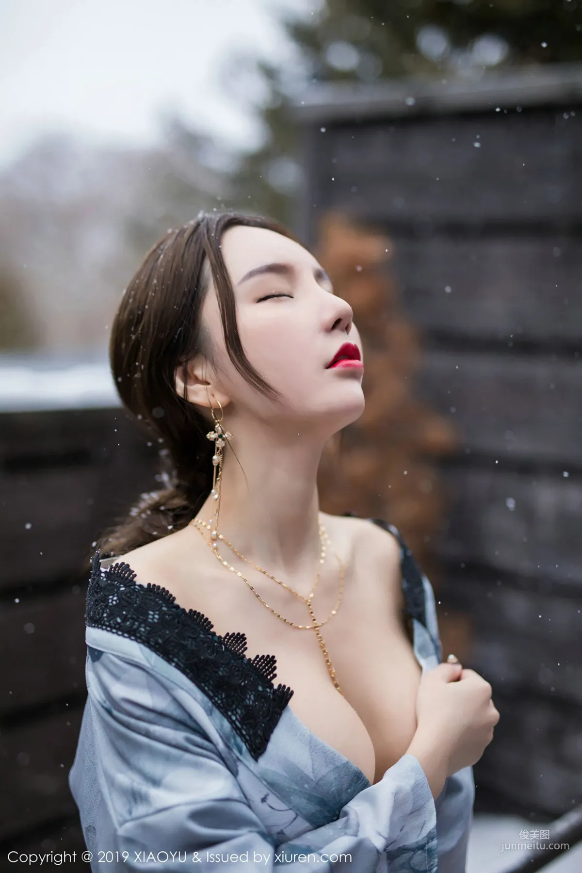 Zhou Yuxi Sandy, A Beauty in the Snow [XIAOYU] Vol.007 Photo Set photo 46