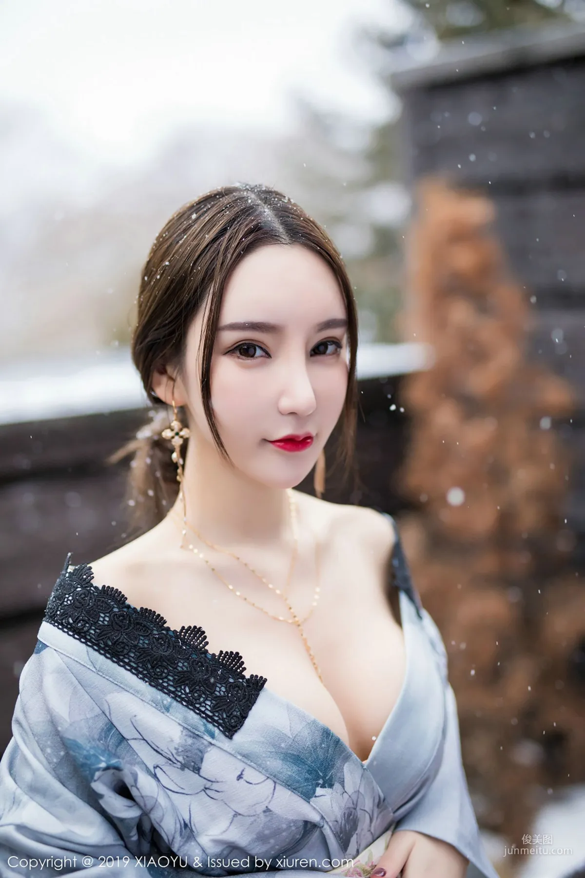Zhou Yuxi Sandy, A Beauty in the Snow [XIAOYU] Vol.007 Photo Set photo 42