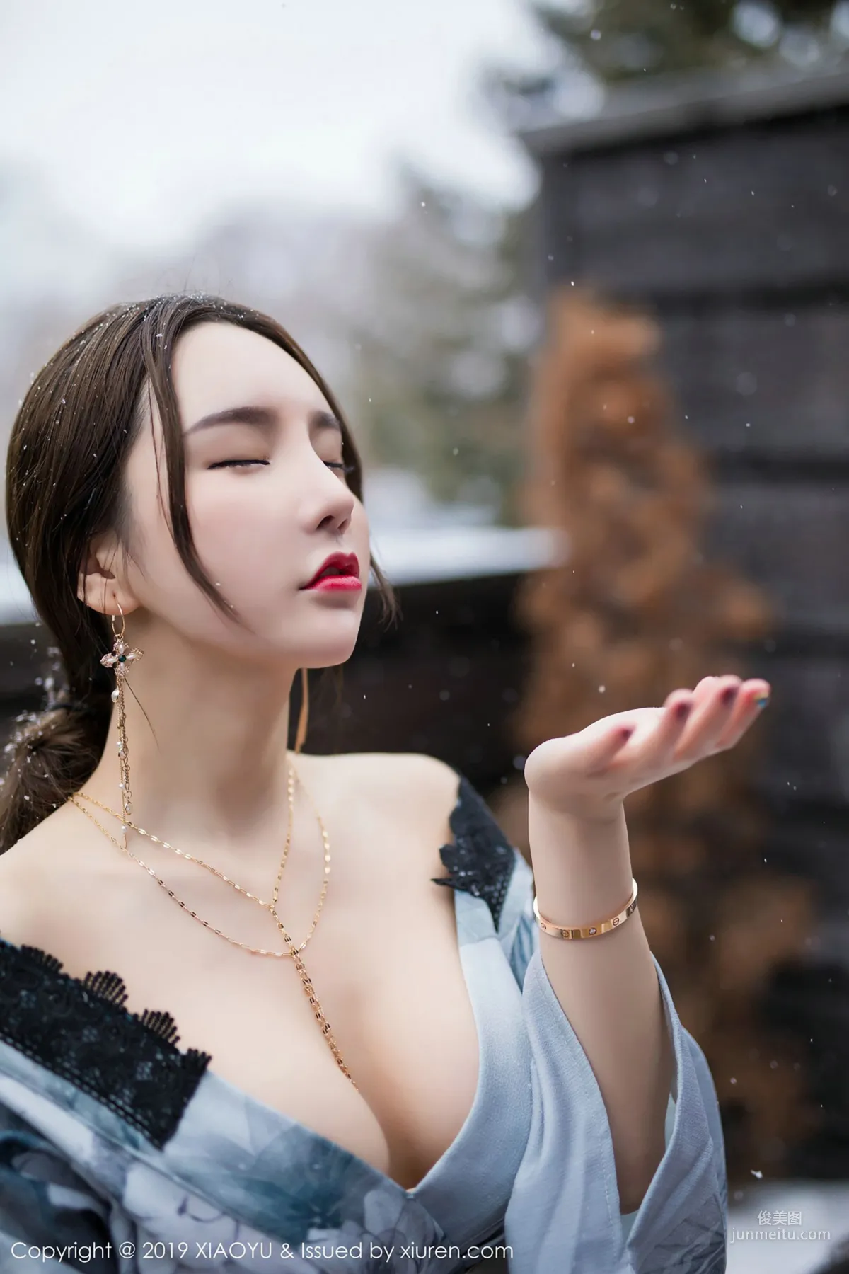 Zhou Yuxi Sandy, A Beauty in the Snow [XIAOYU] Vol.007 Photo Set photo 44