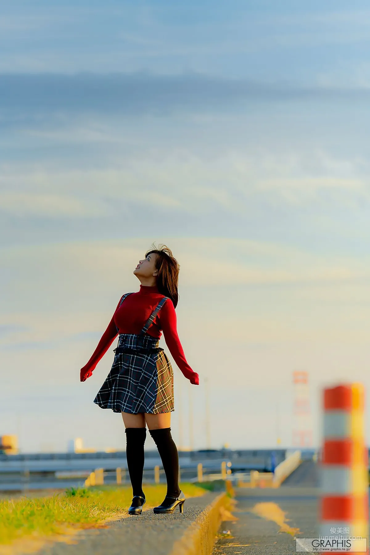 夕美しおん/夕美紫苑《Corpo minimo》 [Graphis] Gals 寫真集 53