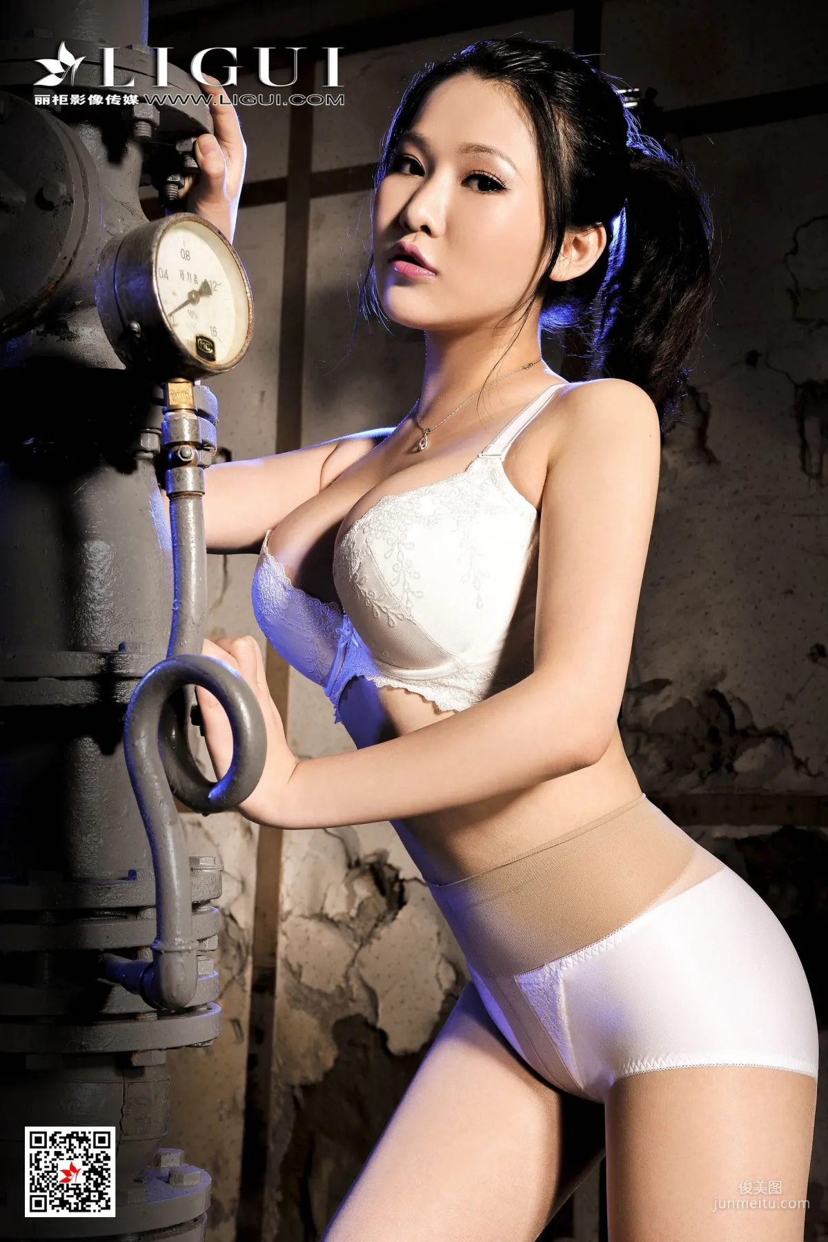 腿模文靜《和服絲足誘惑》 [麗櫃Ligui] 寫真集 8