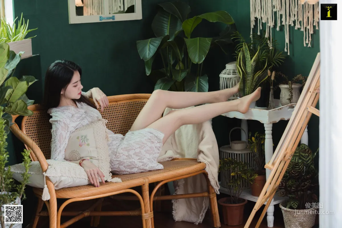 Jia Jia: IESS photo 70