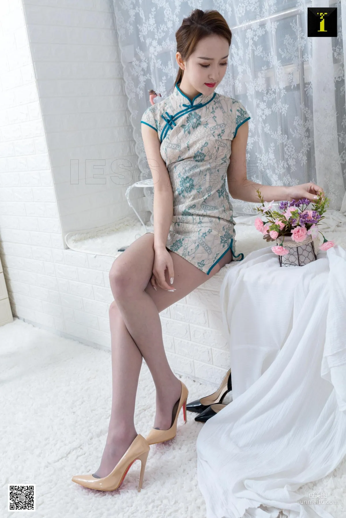 Model Yun Zhi Yun Zhi Blue and White Porcelain Qipao [IESS] Photo Set photo 73