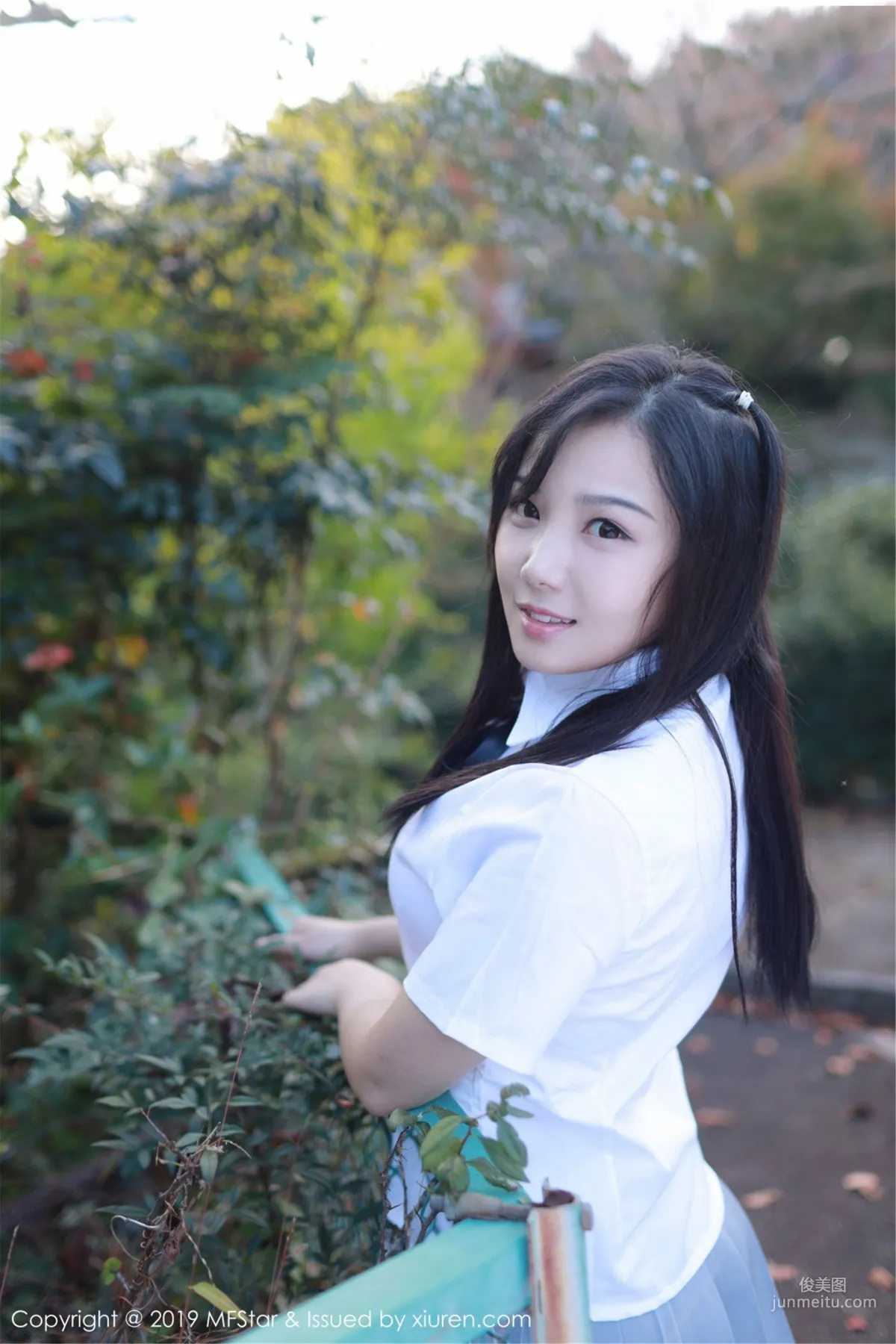徐微微mia《陽光下的清純校花》 [模範學院MFStar] Vol.193 寫真集 33