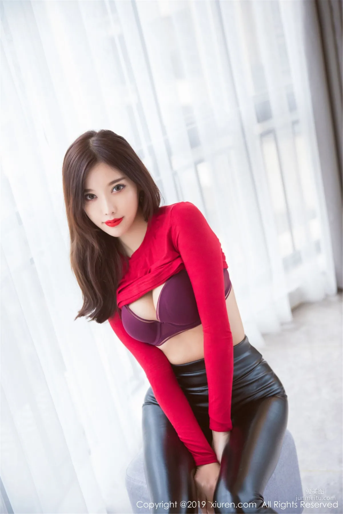 Yang Chenchen sugar 'Irresistible Leather Pants Seduction' [XiuRen] No.1411 Photo Set photo 56