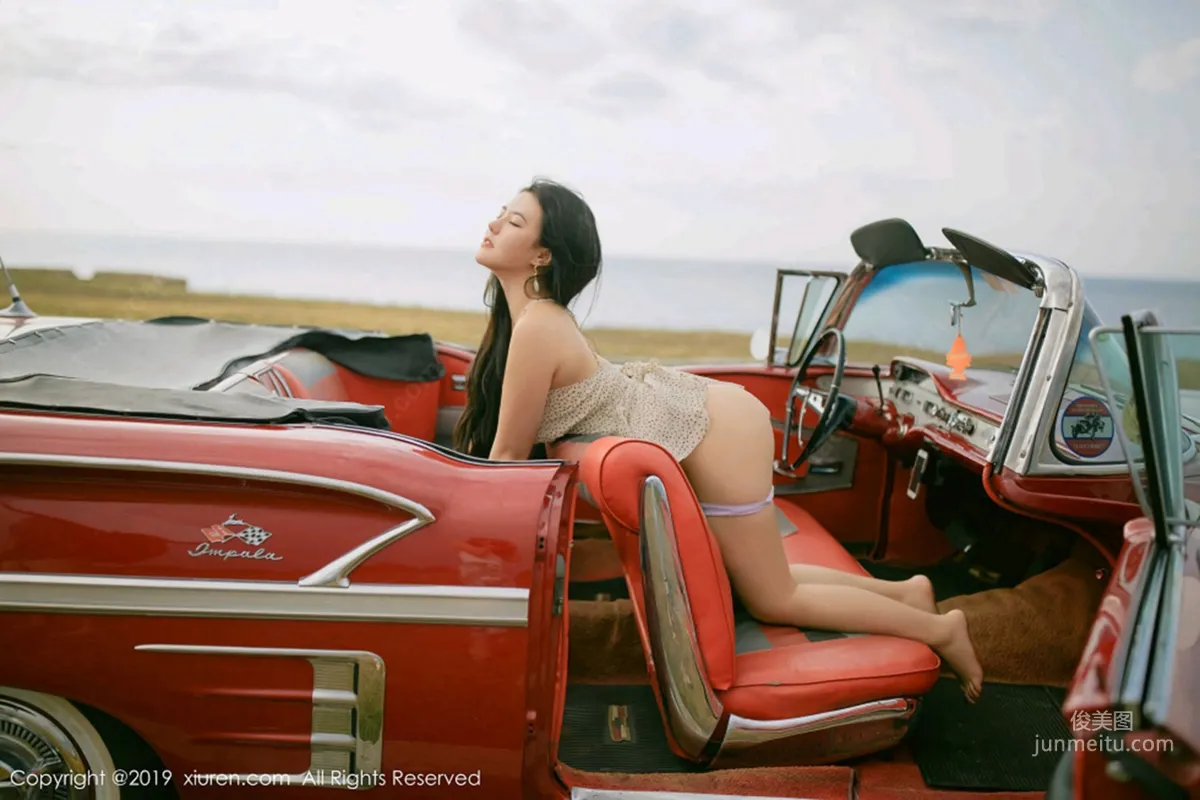 Manuela, Incomparable Curves in a Vintage Car Outdoor Shoot [XiuRen] No.1463 Photo Set photo 43