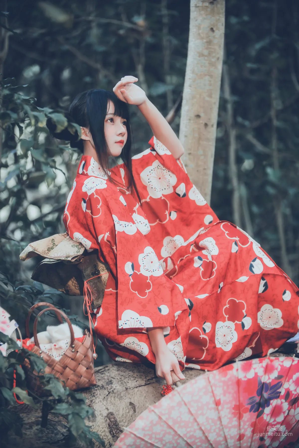 桜桃喵《夏日祭》 [蘿莉COS] 寫真集 56