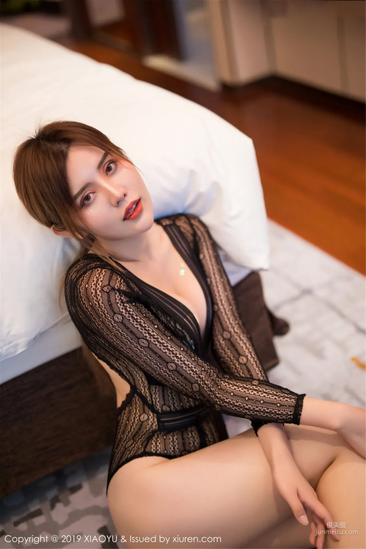 Cris Zhuo Yaqi Bust and Round Hip Line [XIAOYU] Vol.064 Photo Set photo 1