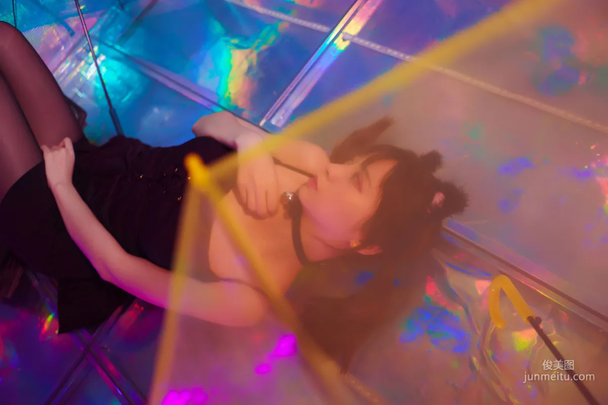 瘋貓ss《絲襪狂想曲(光)》 [蘿莉COS] 寫真集 21