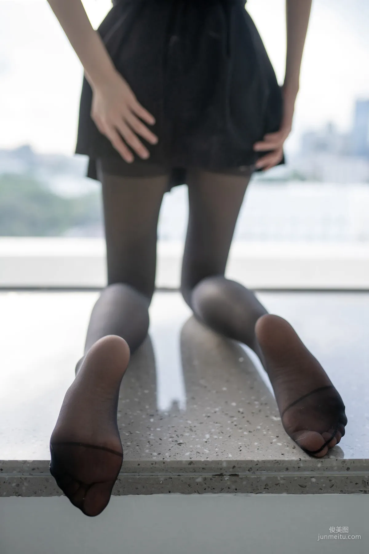 [Fengzhi Lingyu] NO.131 Sunny Black Stockings Photo Set photo 42