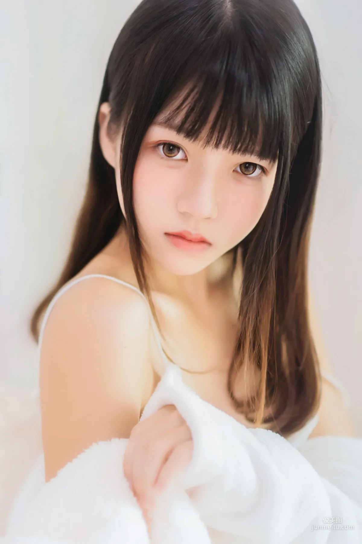 疯猫ss《喵喵睡衣》 [萝莉COS] 写真集23