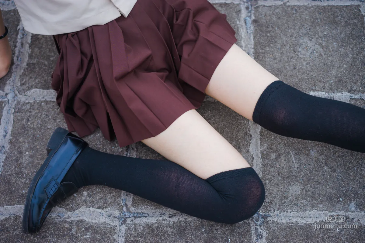 瘋貓ss《絲襪狂想曲(傘)》 [蘿莉COS] 寫真集 23