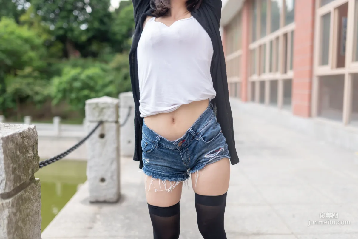 [Fengzhi Lingyu] NO.043 Black Stockings Big Bust Fashion Girl Outdoor Photo Set photo 6